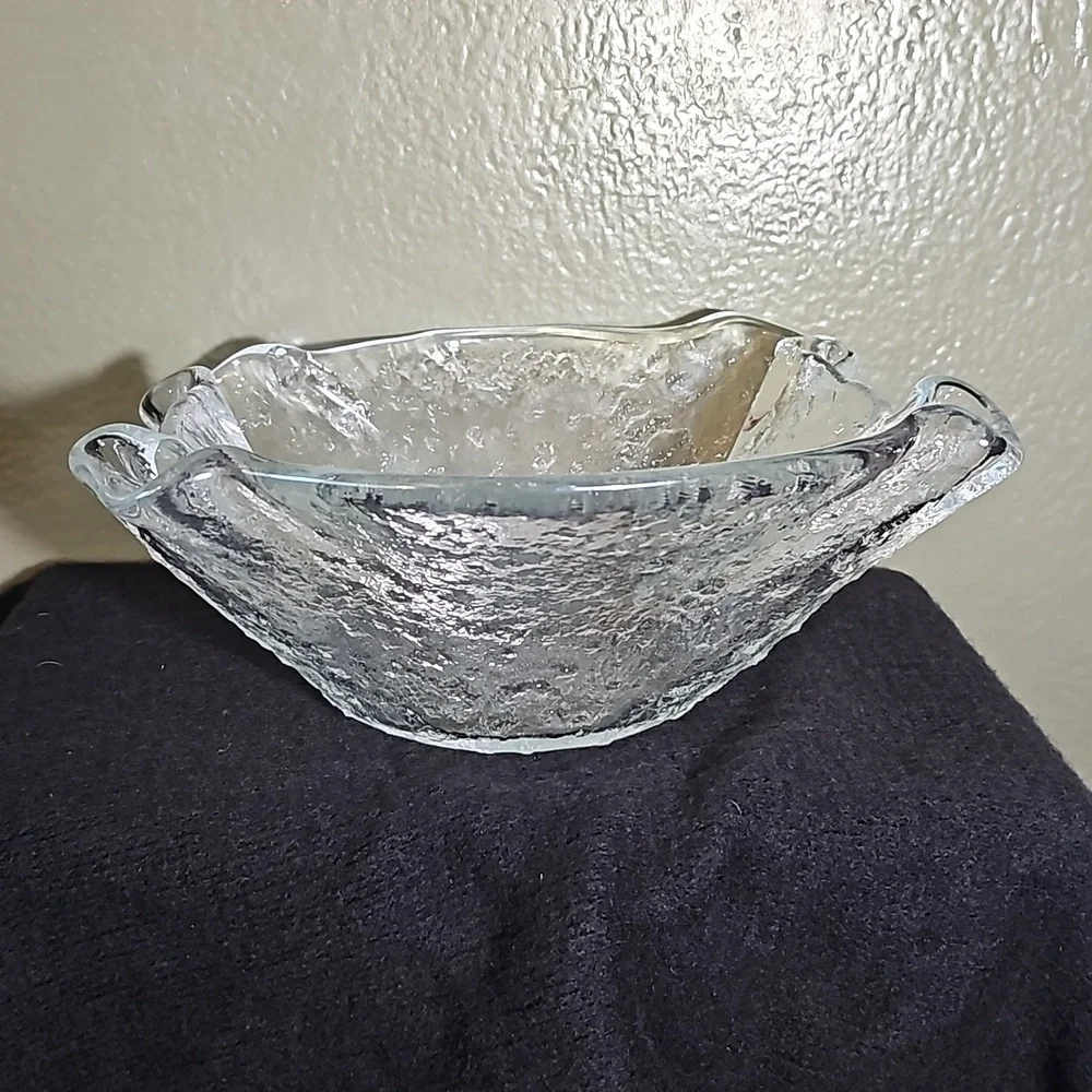 Pukeberg Ice Glass Bowl - Picture 4 of 4